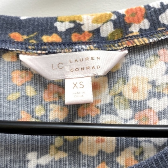 LC Lauren Conrad woman's size xs floral summer dress with tie arms - Picture 4 of 8